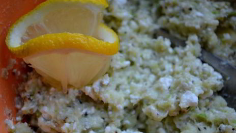 брускетта с рыбой, творогом и кабачком