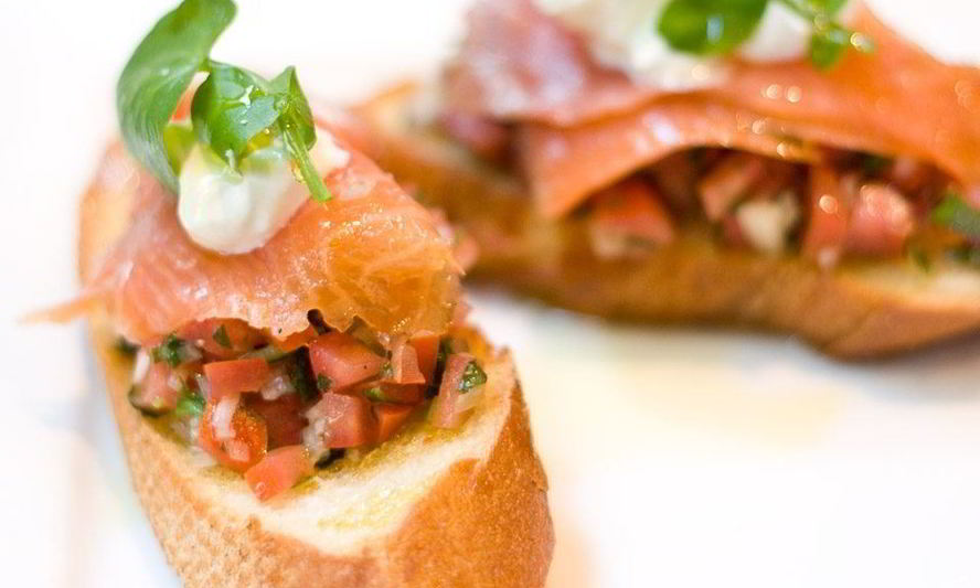 Рецепт брускетта с семгой