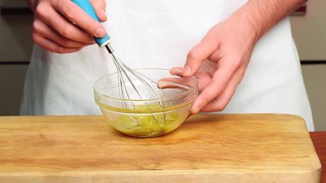 брускетты с тыквой и креветками