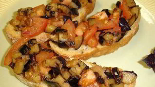 Хрустящая брускетта с баклажанами