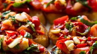 Торжественно-красная брускетта