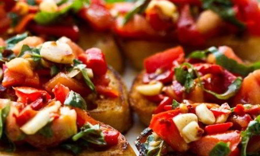 Рецепт торжественно-красная брускетта