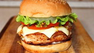 Бургер с ананасом и медовой горчицей