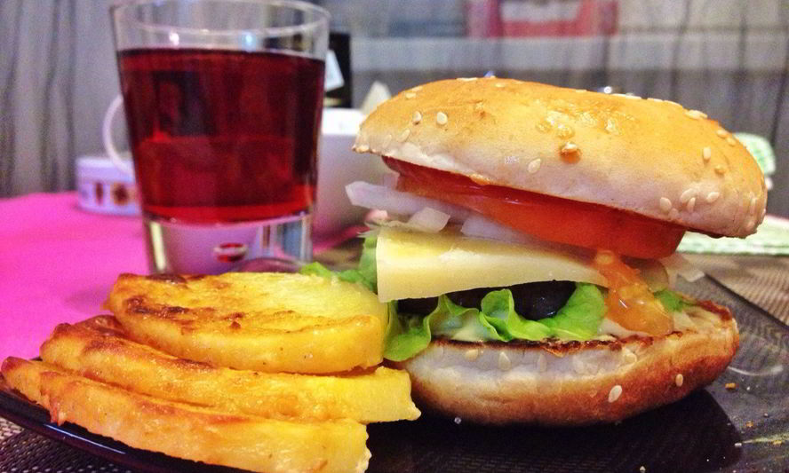 Рецепт бургер с котлетой гриль из рубленной говядины