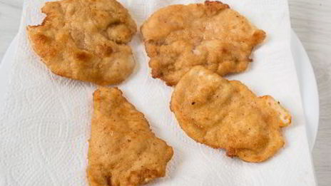 бургер с куриным филе и беконом