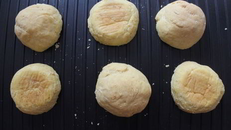 бургер со свиным бифштексом