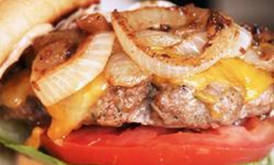 Рецепт гамбургер с жареным луком