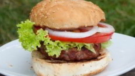 гамбургеры на мангале