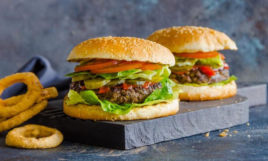 Рецепт классический бургер с луком фри