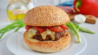 Очень вкусный бургер