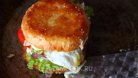 омлет-бургер