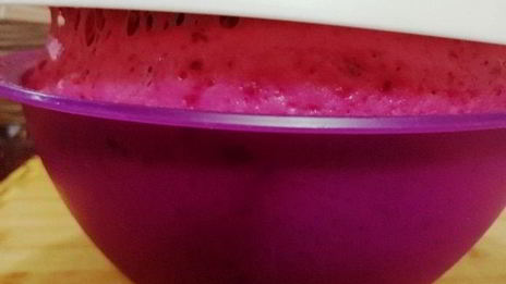 розовый бургер с нежнейшей котлетой