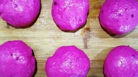 розовый бургер с нежнейшей котлетой