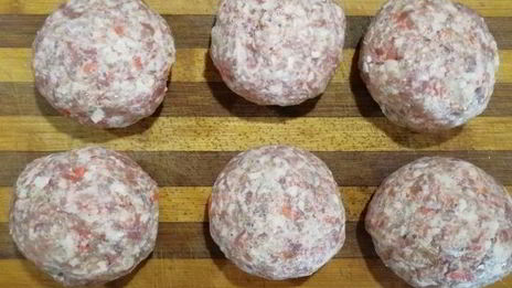 розовый бургер с нежнейшей котлетой