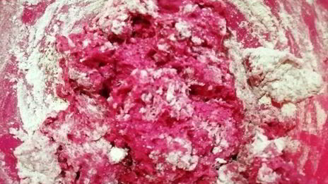 розовый бургер с нежнейшей котлетой