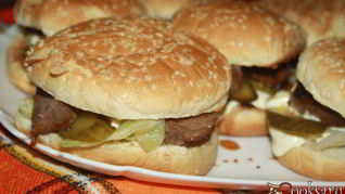 Стек-бургеры с мраморной говядиной