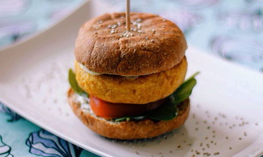 Рецепт вегетарианский бургер из нута с соусом из йогурта