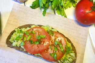 Бутерброд с авокадо