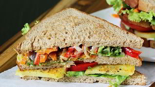 Бутерброды на шпажках