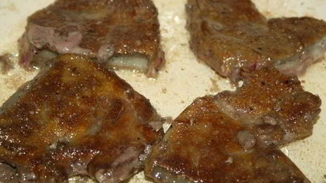 бутерброды с глазированной печенью