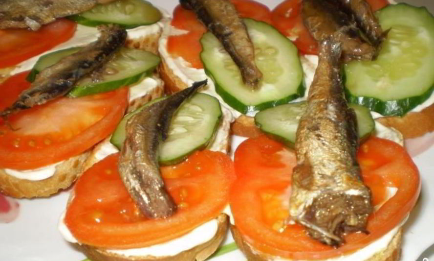Рецепт бутерброды с консервированной рыбой