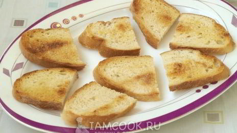 бутерброды с консервированным тунцом