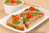Бутерброды с паштетом из куриной печени