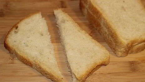 бутерброды со шпротами