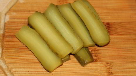 бутерброды со шпротами