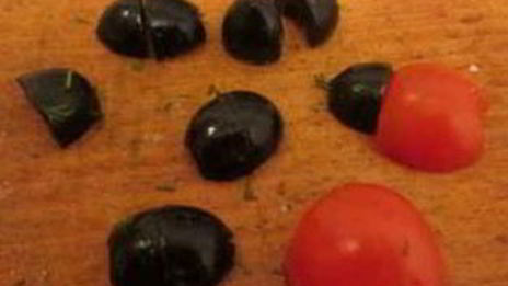 бутерброды в виде божьей коровки