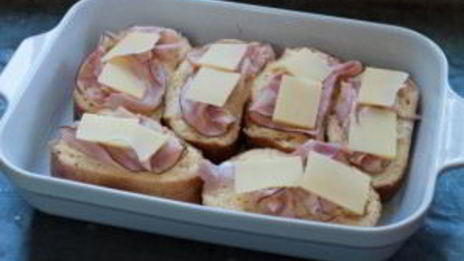 горячие бутерброды с ветчиной и сыром