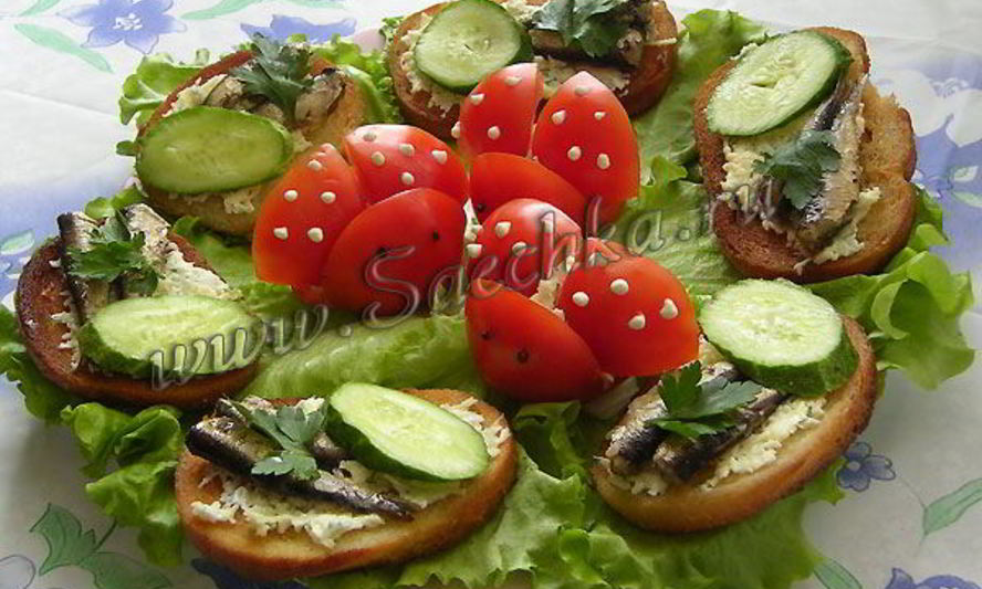Рецепт горячие бутерброды со шпротами