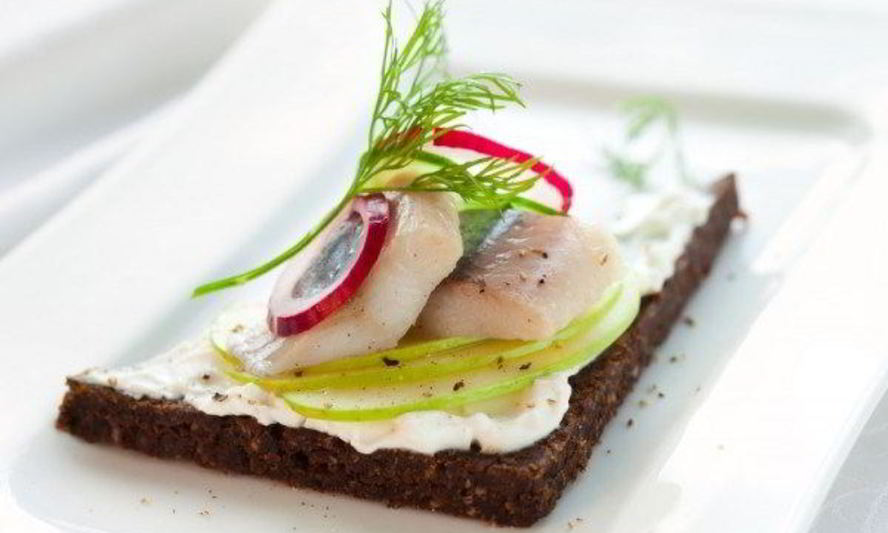 Рецепт норвежские бутерброды с селедкой