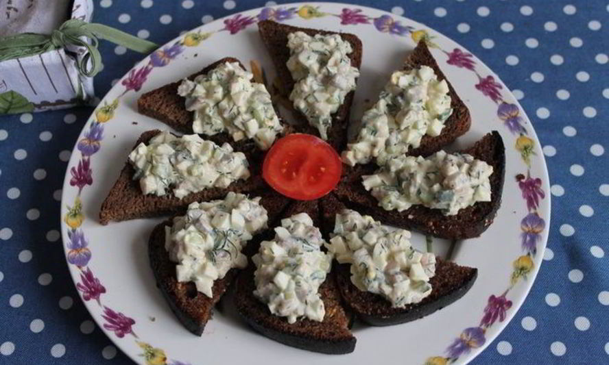 Рецепт закусочные бутерброды с сельдью