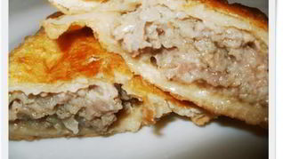 Чебуреки из трех видов мяса