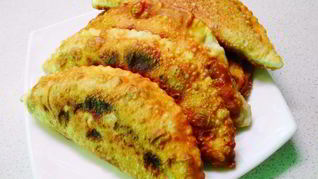 Чебуреки из заварного теста с добавлением водки