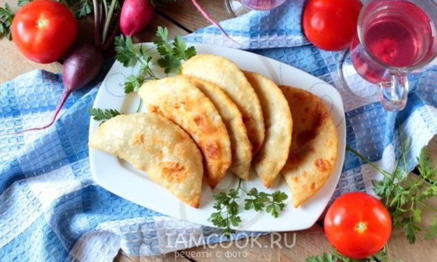 Рецепт чебуреки с грибами и сыром