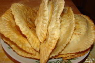 Чебуреки с куриным фаршем