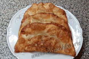 Чебуреки с мясом