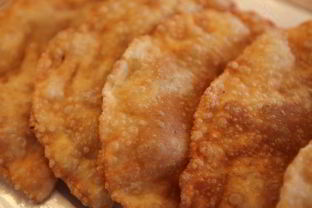 Чебуреки с тунцом