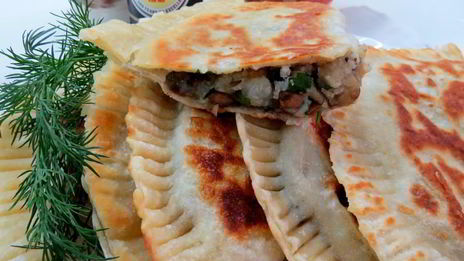 постные чебуреки с картофелем и грибами