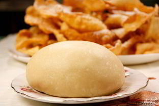 Простое тесто для чебуреков