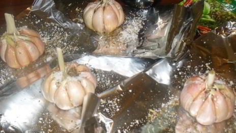 чеснок запеченный с прованскими травами