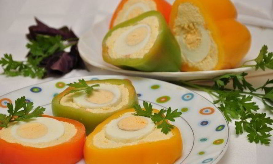 Рецепт фаршированные болгарские перцы с яйцом и сыром