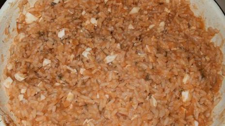 фаршированные кальмары с рисом и яйцом