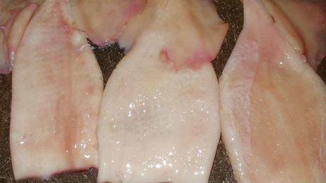 фаршированные кальмары с рисом и яйцом