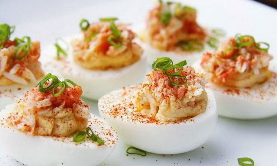 Рецепт фаршированные пряные яйца на закуску