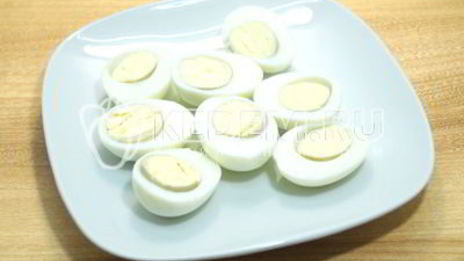 фаршированные яйца дед мороз