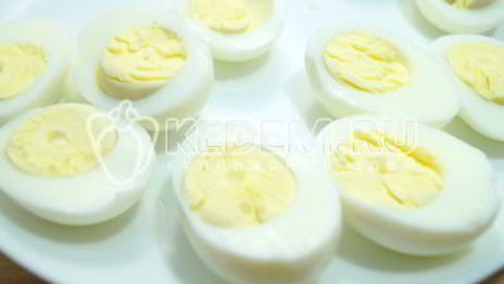 фаршированные яйца карри