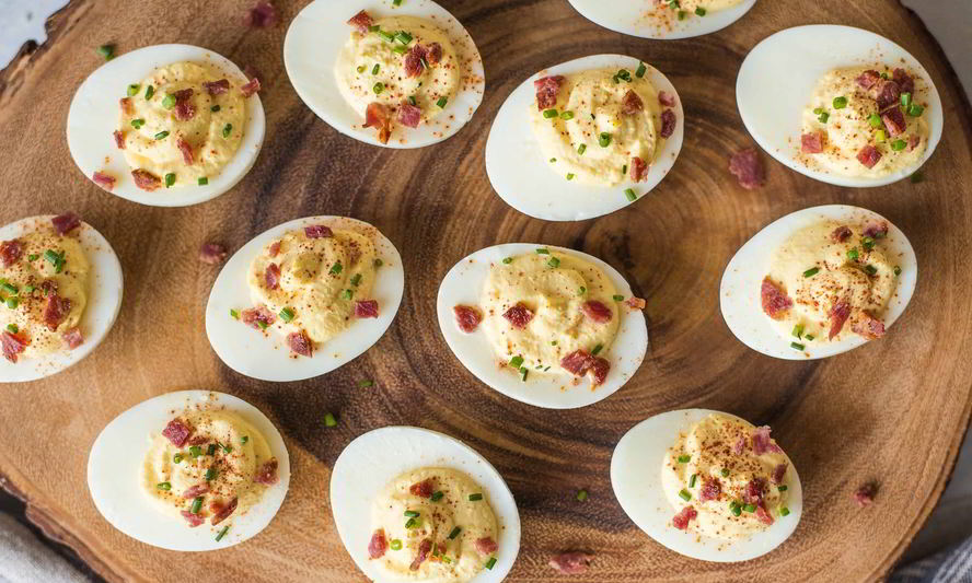 Рецепт фаршированные яйца с беконом